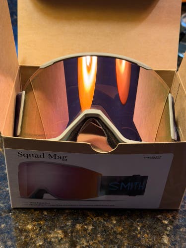 Unisex Smith Ski Goggles Medium (New)