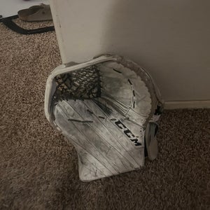 CCM Extreme Flex E6.9 Regular (Used)