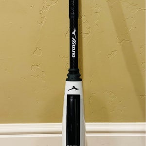 2025 Mizuno CRBN Pro Composite Bat (-11) 19 oz 30" (New)