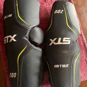 Medium Youth STX Stallion 200 Arm Pads (Used)
