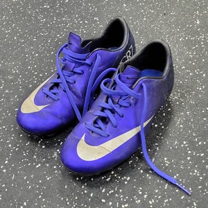 Used Nike CR7 Soccer Cleats Navy Blue Junior 01.5 11849-S000036992