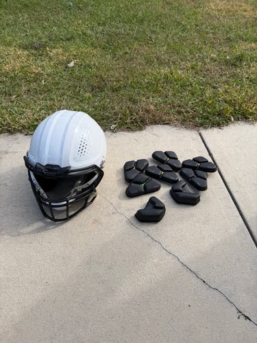 Youth Small/Medium Vicis Zero1 Helmet (Used)