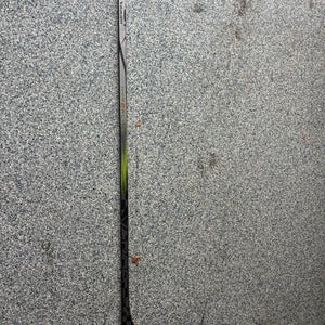 Senior Bauer Vapor Hyperlite 2 Right Handed Hockey Stick P92 77 Flex (Used) WILLING TO WORK PRICE