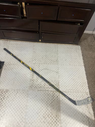 Senior CCM Tacks 3092 Right Handed Hockey Stick 95 Flex (Used)
