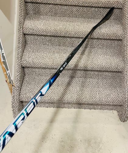 Bauer Flylite RH P92 55 (New) Junior/INT