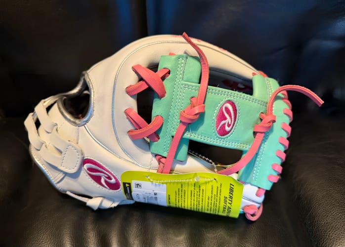 Rawlings Liberty Advanced Softball Glove, 12" BRAND NEW!!