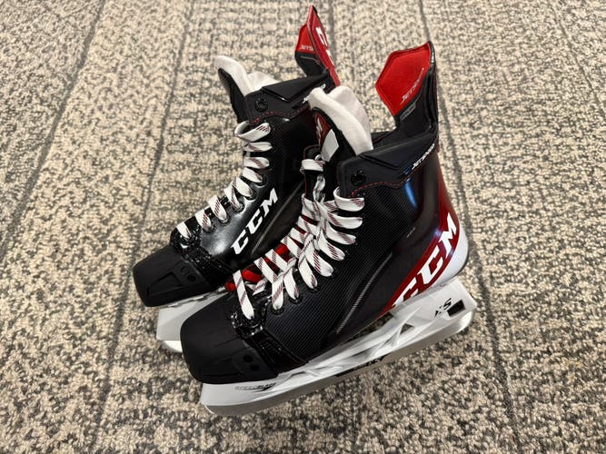 Black 2021 CCM JetSpeed FT485 Hockey Skates Wide Width 8.5 (New)