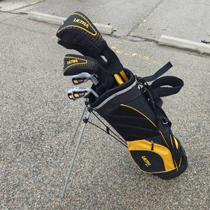 Wilson Ultra BLK Mens 11 Piece Regular Flex Complete Golf Set Stand Bag