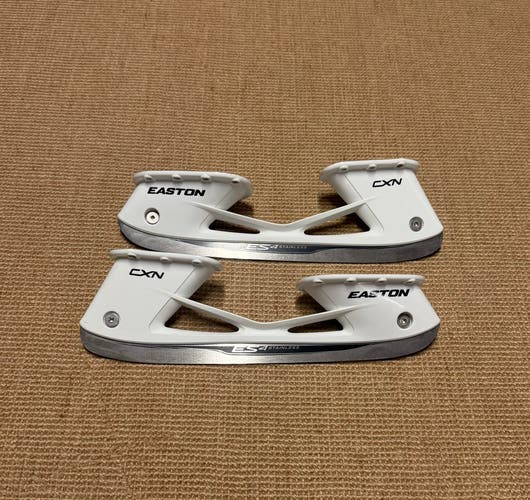 New Easton CXN Hockey Skate Holders And Blades 263 MM Size 7