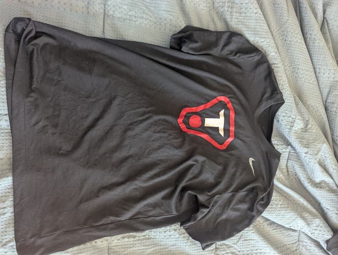 Black Large Men's Nike Shirt (Used)