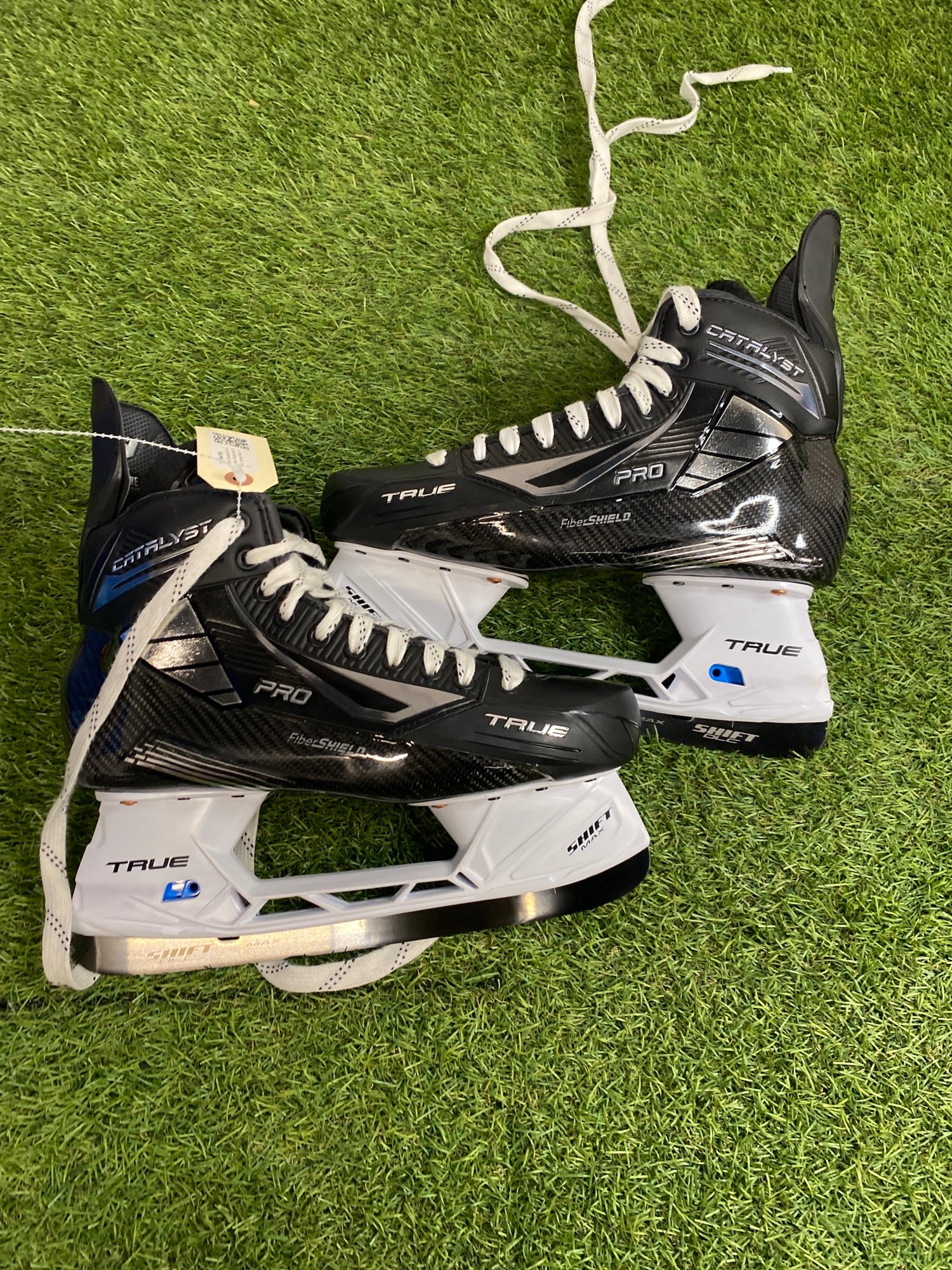 Senior Used CCM Externo E20 Hockey Skates Size 11.5E 