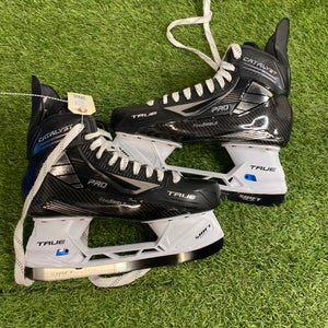 True Catalyst Pro Hockey Skates Pro Stock | Senior Size 11.5