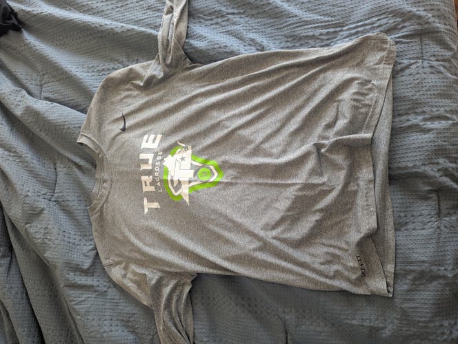 Gray Large Men's Nike Shirt (Used)