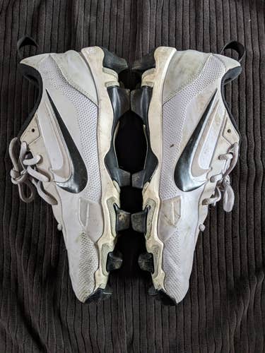 Gray Kid's Youth 7Y (Big Kids / Youth) Nike Low Top Molded Cleats (Used)