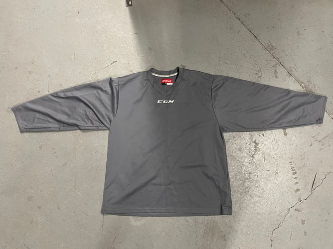Gray Large Adult Unisex CCM Jersey (Used)