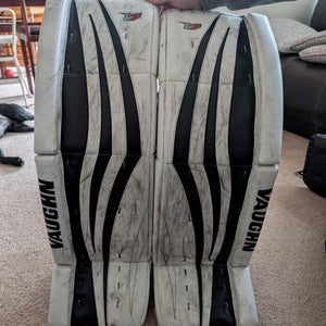 36" Vaughn Velocity V7 Goalie Leg Pads (Used)