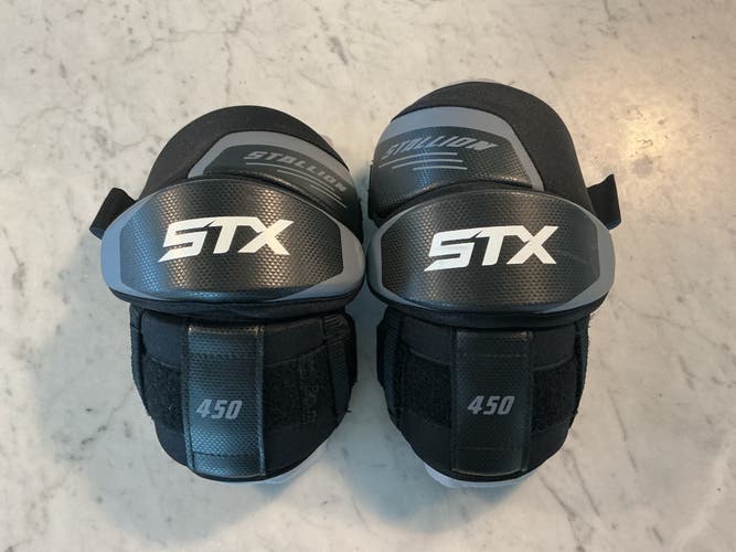 Medium/Large STX Stallion 450 Arm Pads MAKE A OFFER