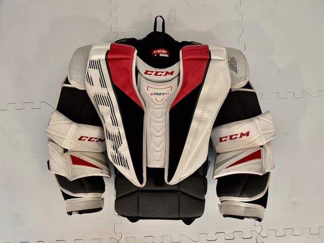 CCM EFlex 5.9 Goalie Chest Protector, Intermediate Large (Used)