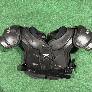 Medium Youth Xenith Flyte 2 Shoulder Pads (Used)