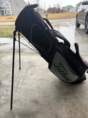 Titleist Players 4 Bag (Used)