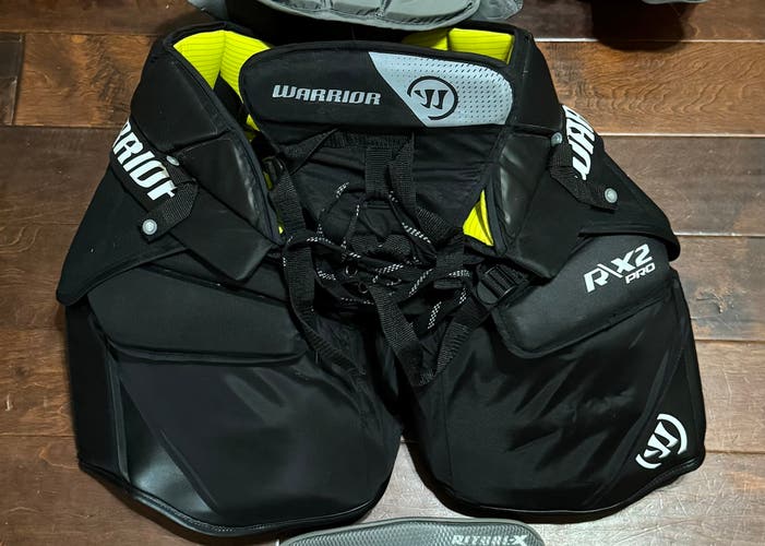 Warrior Ritual X2 Pro Goalie Leg Pants Size SR Medium Read Description