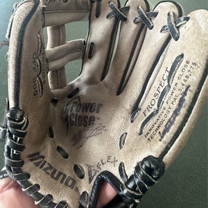 Used Mizuno Gpp 900 9" Fielders Glove