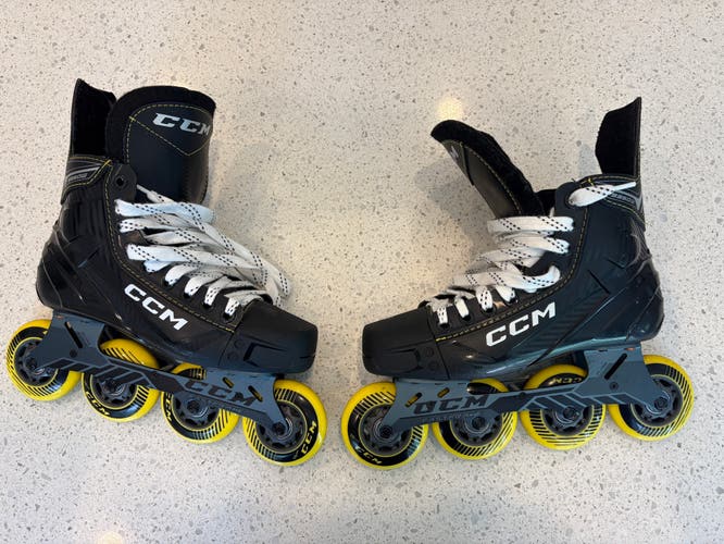 CCM Super Tacks 9350 Inline Skates Regular Width Size 5 (Used)