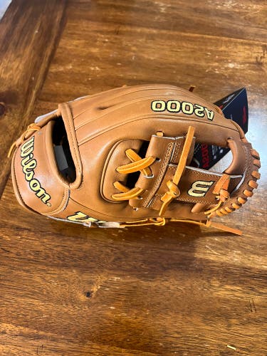 Wilson A2000 RH Baseball Glove 11.5" (New)