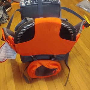 nwt phil&teds 'parade carrier' child backpack baby carrier