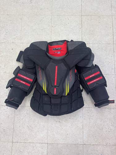 Medium Bauer Vapor Hyperlite 2 Goalie Chest Protector (Used)