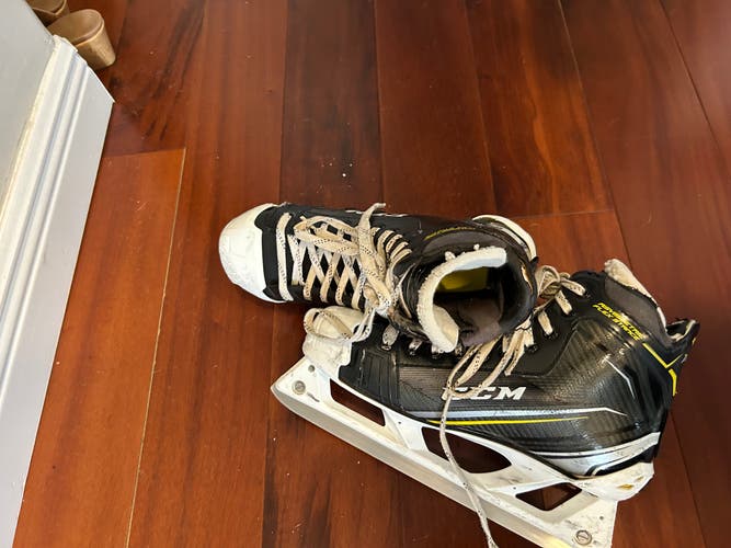 CCM Tacks 9060 Hockey Goalie Skates | Senior 9 (Used) -