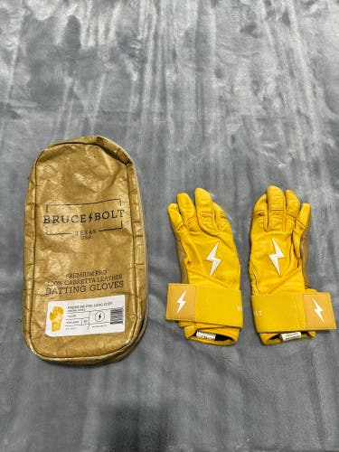 Yellow Youth Large Bruce Bolt Batting Gloves (New)