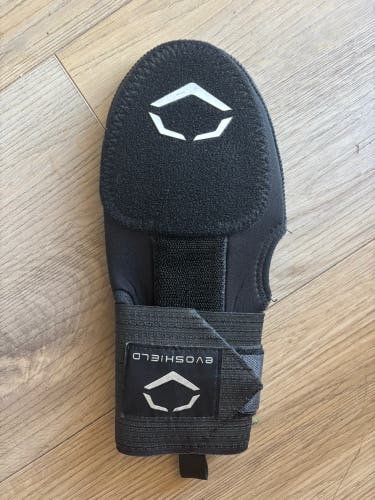 Black EvoShield Sliding Mitt (Used)