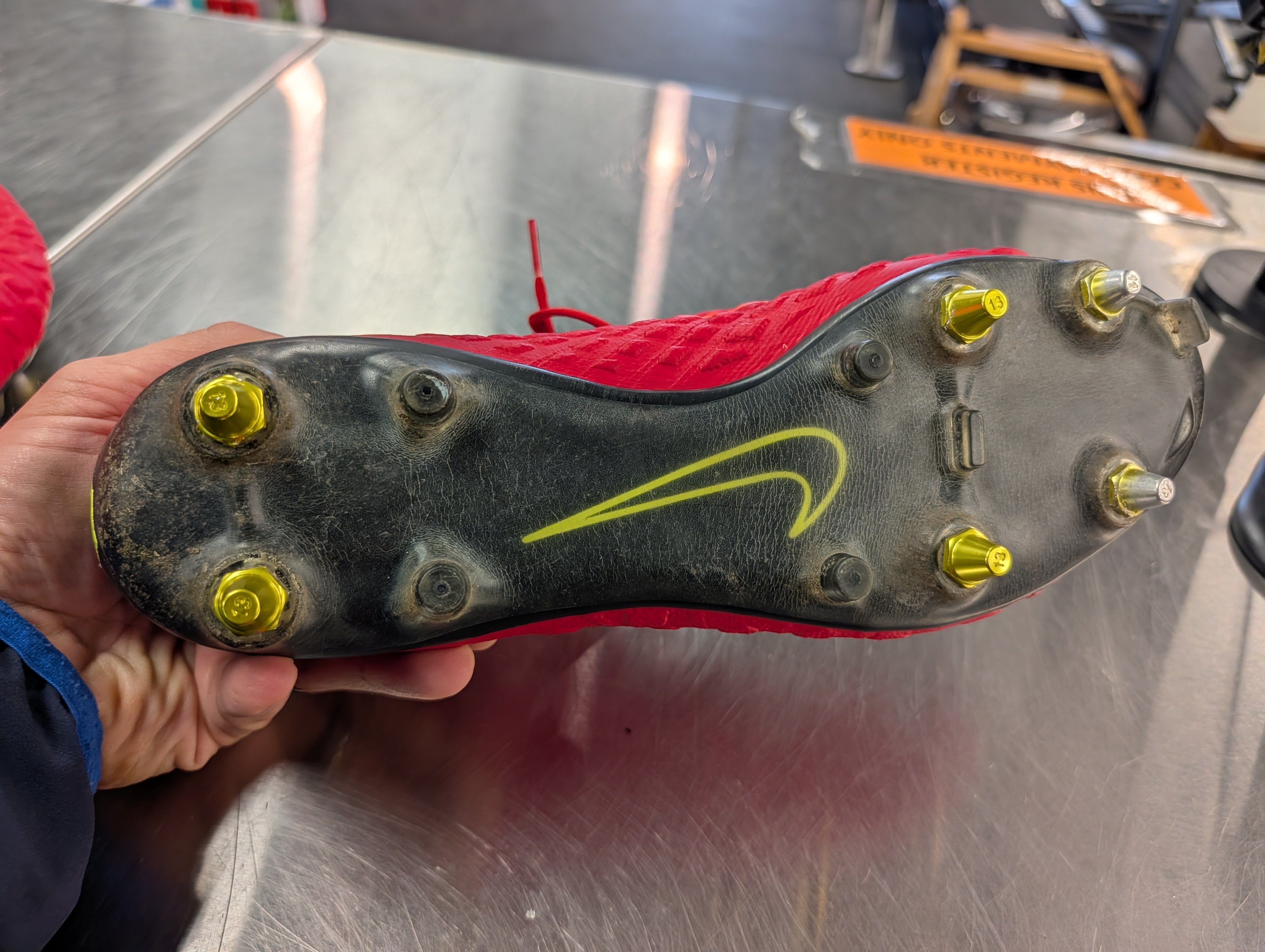 nike hypervenom phantom 3 anti clog