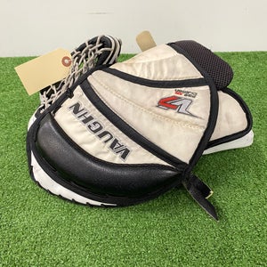 Vaughn V7 Pro XR Carbon Goalie Glove | Senior Regular