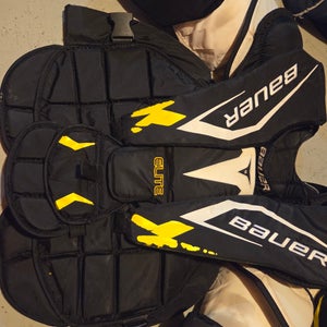 XL Bauer Elite Goalie Chest Protector (Used)