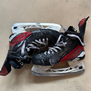 2023 CCM JetSpeed FT6 Hockey Skates Regular Width Size 5.5 (Used)
