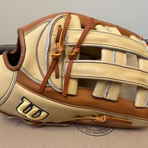 2026 Wilson A2000 RH Outfield Baseball Glove 12.75" (New)