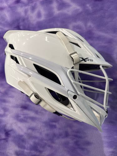 White Adult Cascade XRS Helmet (Used)