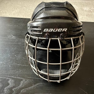 Large Bauer 2100 Helmet (Used)