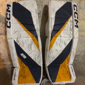 32" 2024 CCM EFlex 6.5 Goalie Leg Pads (Used)