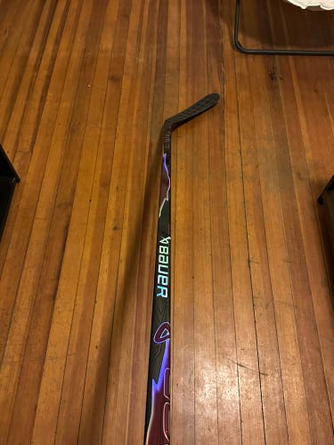 CUSTOM Senior Bauer Vapor Flylite Right Handed Hockey Stick P92M 77 Flex Pro Stock (New)