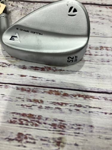 TaylorMade Milled Grind 3 Raw Chrome 52 Degree Wedge RH (New)