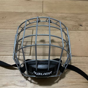 Medium Bauer X Facemask (Used)
