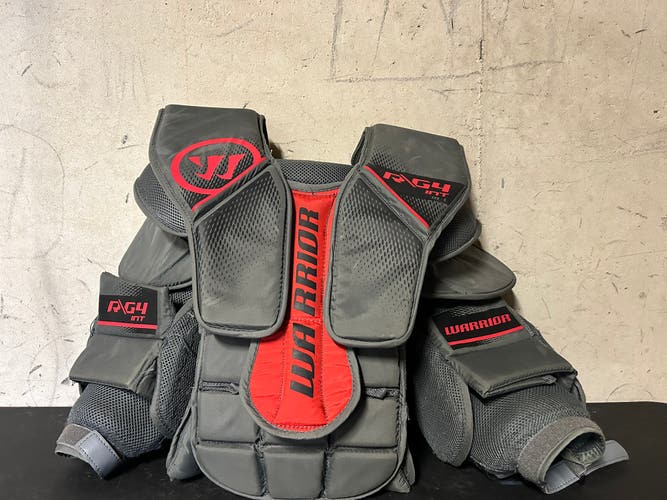 Medium Warrior Ritual G4 Goalie Chest Protector (Used)