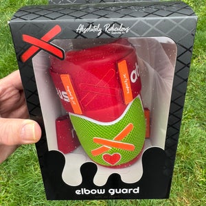 ABSOLUTELY RIDICULOUS/GRINCH  Elbow Protection (New)