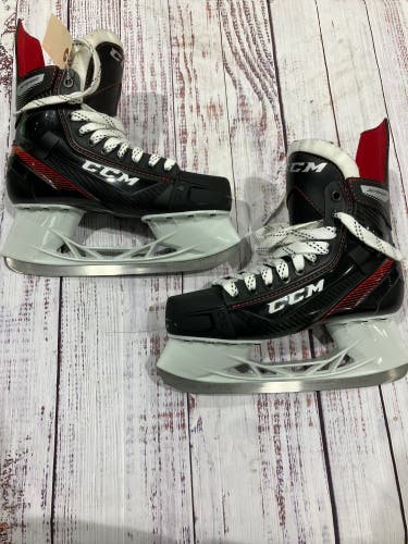 Senior CCM JetSpeed FT455 Hockey Skates Regular Width 7 (Used)