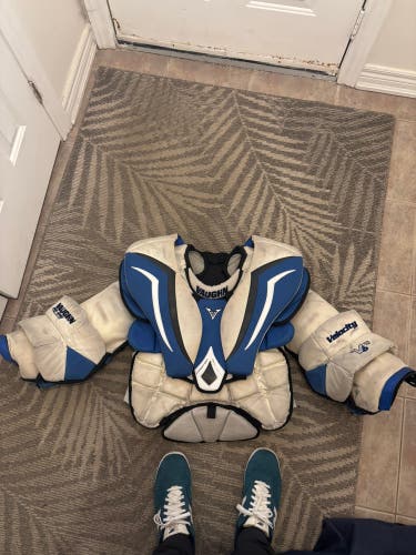 Large/Extra Large Vaughn Velocity V6 Goalie Chest Protector (Used)