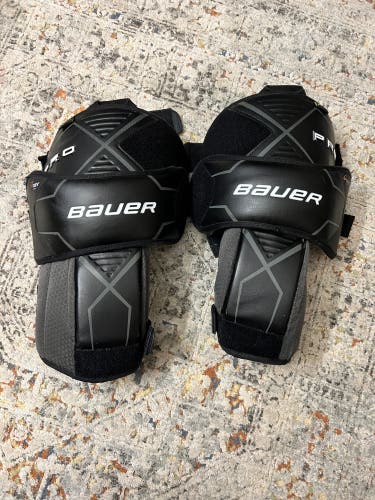 Bauer Pro Goalie Knee Guards (Used)