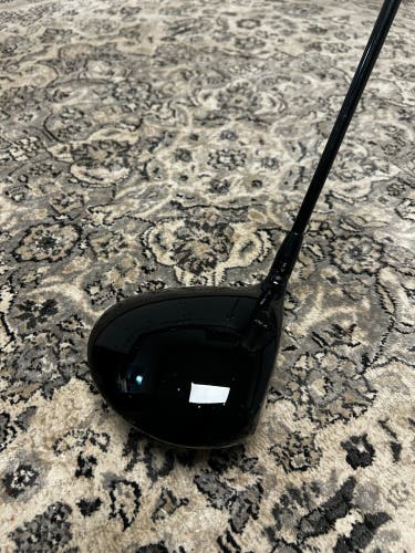 Men's Titleist TSi2 Right Handed Driver Regular Flex 10.5 Loft (Used)